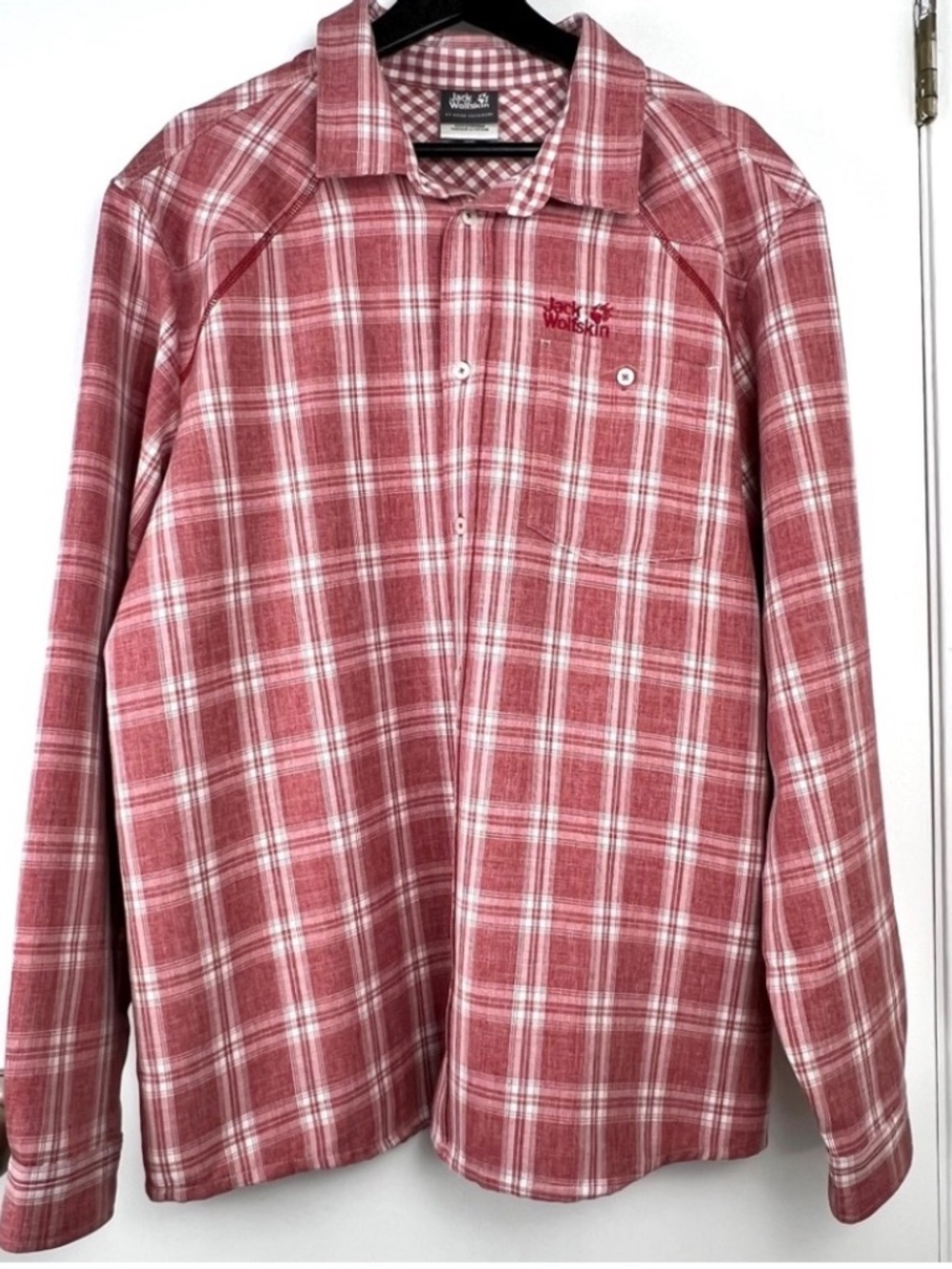 Jack Wolfskin Performance Outdoor Shirt Men’s size L Red Plaid Hiking Camping